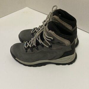 Columbia Gray and Black Hiking Ankle Boots